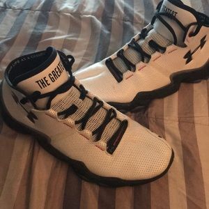 Under Armour  Ali shoes. Size 10.5 basically new.